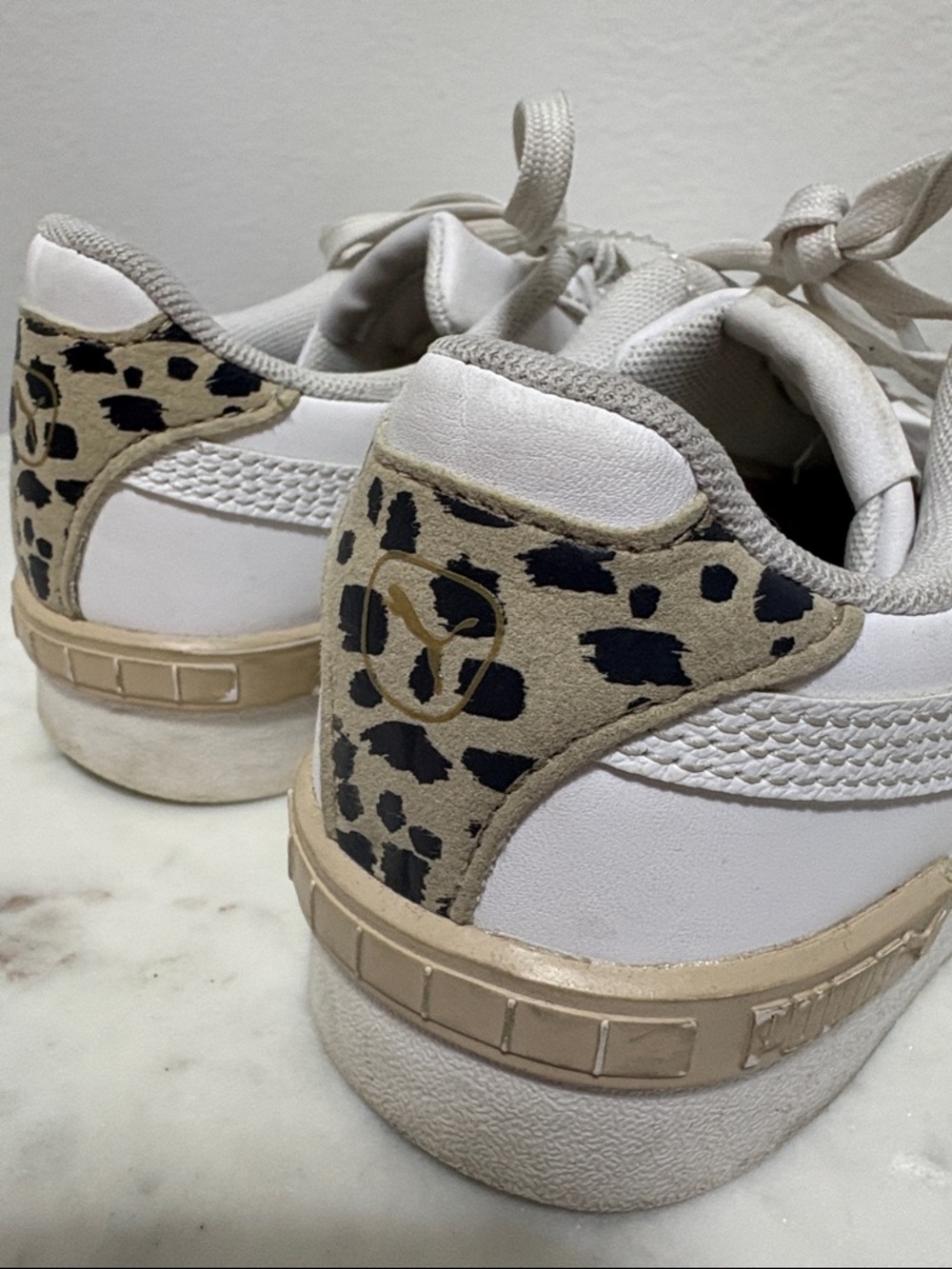 Puma Kids White Sneakers with Gold Accents - Picture 6 of 13